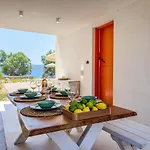 Bay Beachfront Boutique