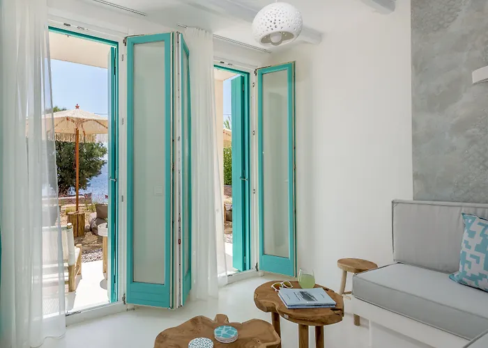 Bay Beachfront Boutique * Klima (Milos)