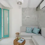 Bay Beachfront Boutique Prázdninový dům