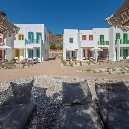 Bay Beachfront Boutique Klima (Milos)