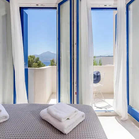 Klima Bay Beachfront Boutique Holiday home