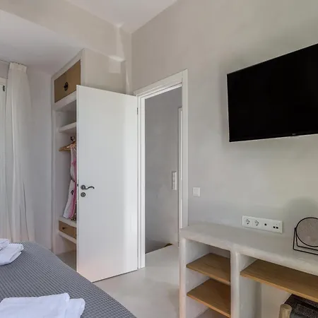 Klima Bay Beachfront Boutique Holiday home Klima (Milos)