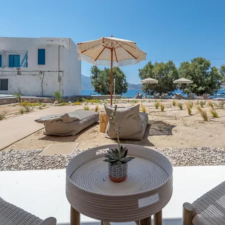 Bay Beachfront Boutique Klima (Milos)