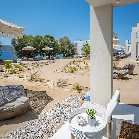 Klima Bay Beachfront Boutique Holiday home *