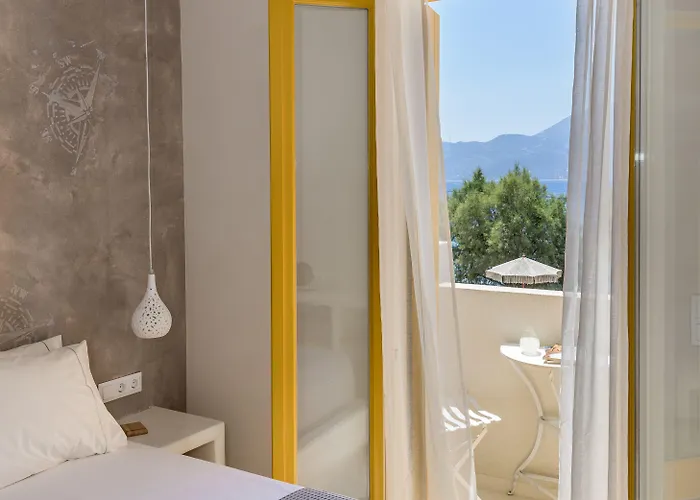 Bay Beachfront Boutique * Klima (Milos)